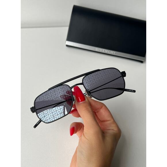 NEW Givenchy GV40041U Speed Monogram Logo Aviator Sunglasses - Picture 3 of 9